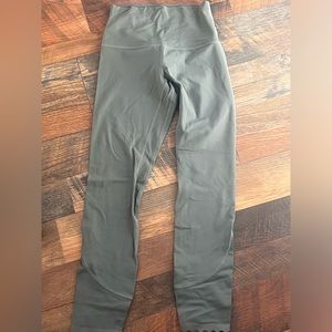 Lululemon Size 5 Align Scalloped Leggings - Sage